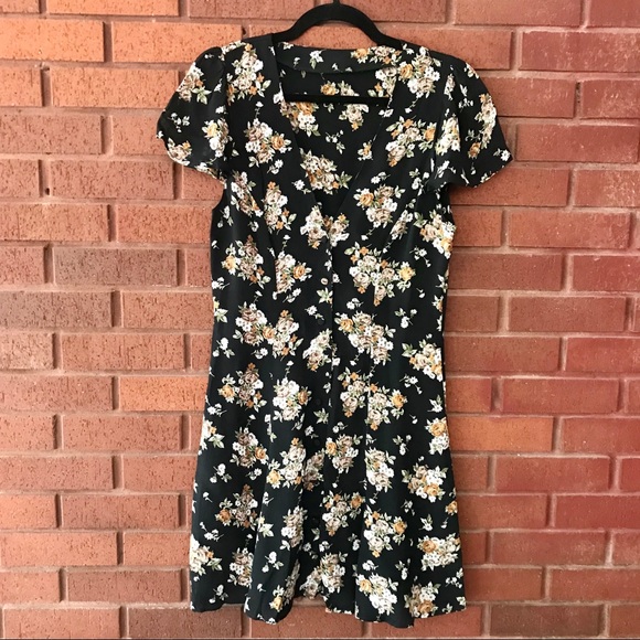 Reformation Dresses & Skirts - Reformation floral mini dress, size 6